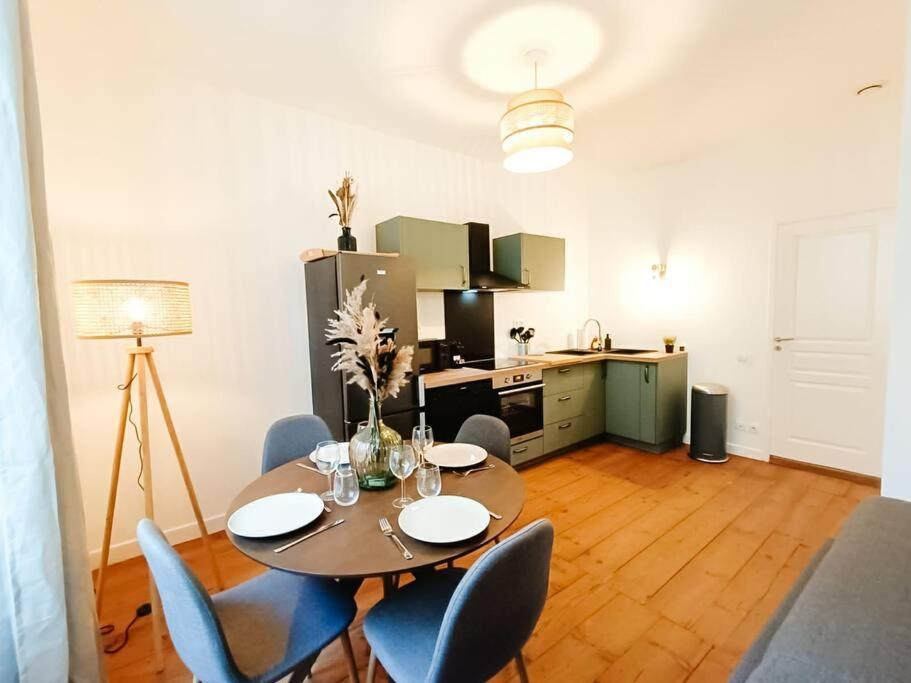 Cosy Calypso 2Ch - Quartier Des Halles & Parking โป ภายนอก รูปภาพ
